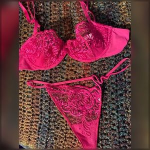 Vintage Victoria’s Secret Very Sexy Hot Pink Bra and Panties Set